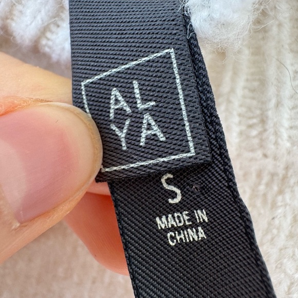 Alya White Cowl Neck Sweater with Textured Knit - Picture 4 of 5